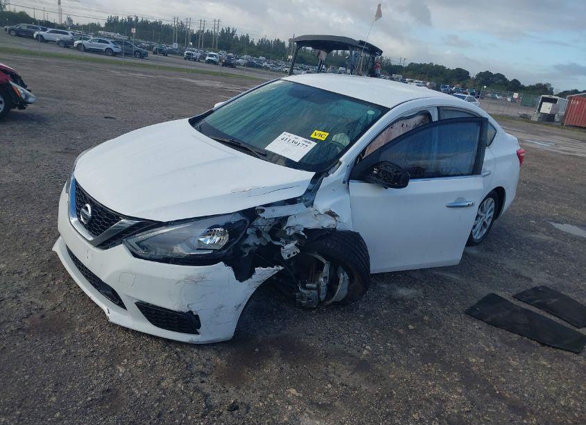 Photo 2 of 2018 Nissan Sentra SV (VIN 3N1AB7AP6JY223060)