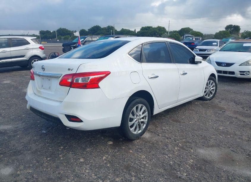 Photo 4 of 2018 Nissan Sentra SV (VIN 3N1AB7AP6JY223060)
