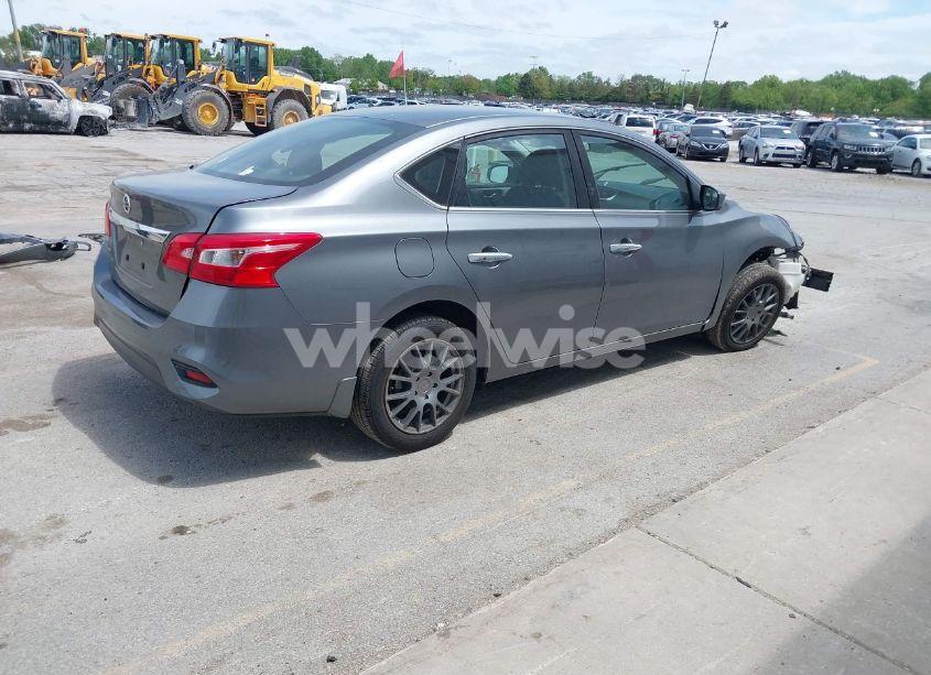 Photo 4 of 2018 Nissan Sentra S (VIN 3N1AB7AP6JY229974)