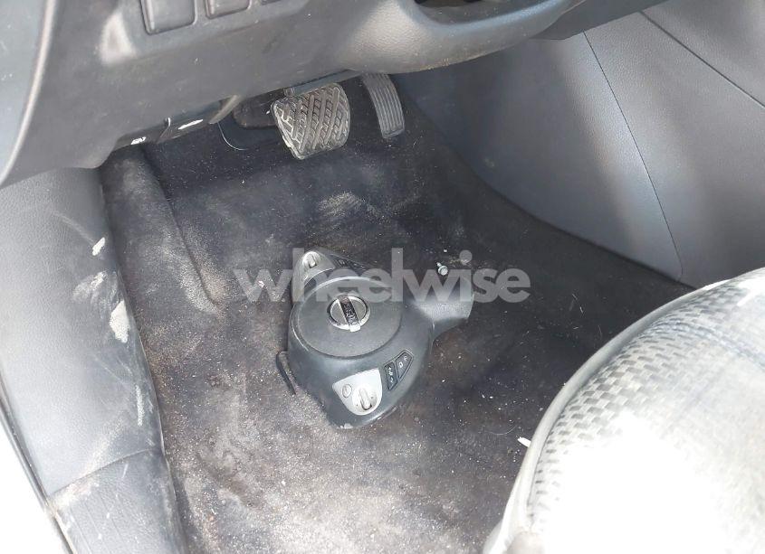 Photo 12 of 2018 Nissan Sentra SR (VIN 3N1AB7AP6JY235032)