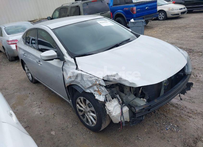 2018 Nissan Sentra SV (VIN 3N1AB7AP6JY236357) main photo