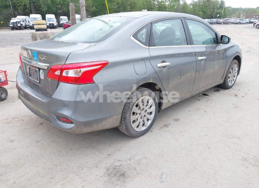 Photo 4 of 2018 Nissan Sentra S (VIN 3N1AB7AP6JY241414)