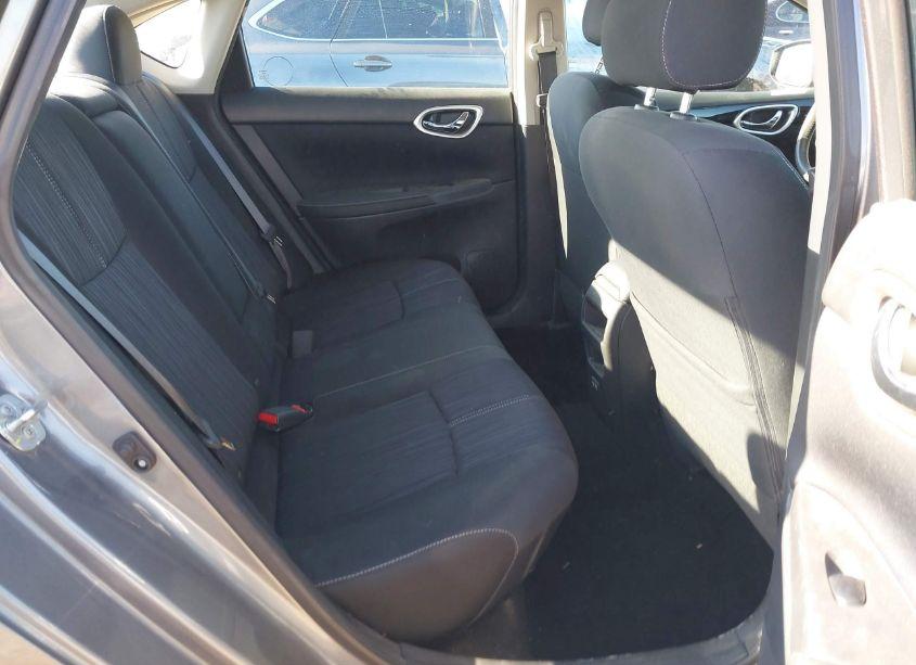 Photo 8 of 2018 Nissan Sentra SV (VIN 3N1AB7AP6JY266670)