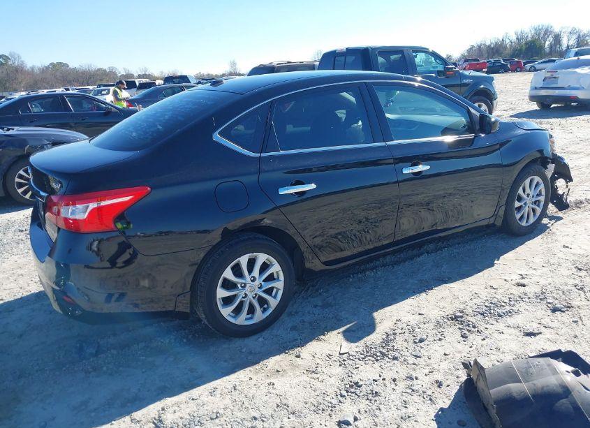 Photo 4 of 2018 Nissan Sentra SV (VIN 3N1AB7AP6JY275529)