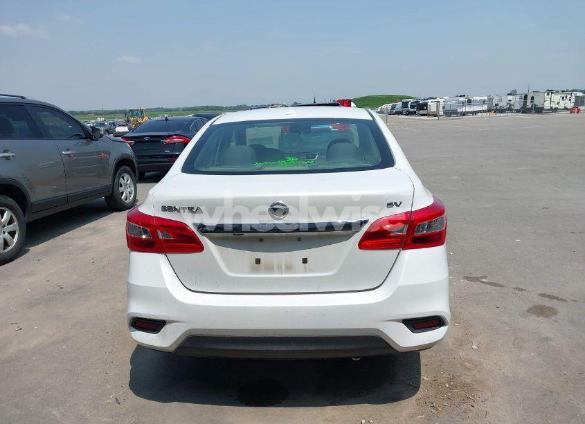 Photo 16 of 2018 Nissan Sentra SV (VIN 3N1AB7AP6JY277605)