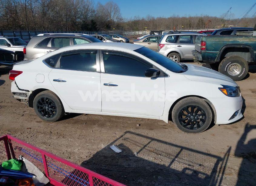 Photo 13 of 2018 Nissan Sentra S (VIN 3N1AB7AP6JY281203)