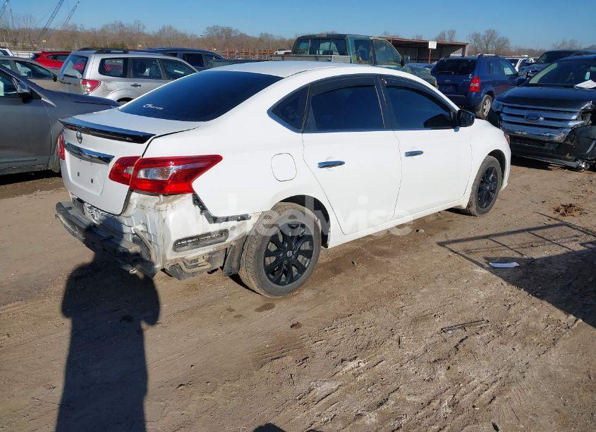Photo 4 of 2018 Nissan Sentra S (VIN 3N1AB7AP6JY281203)