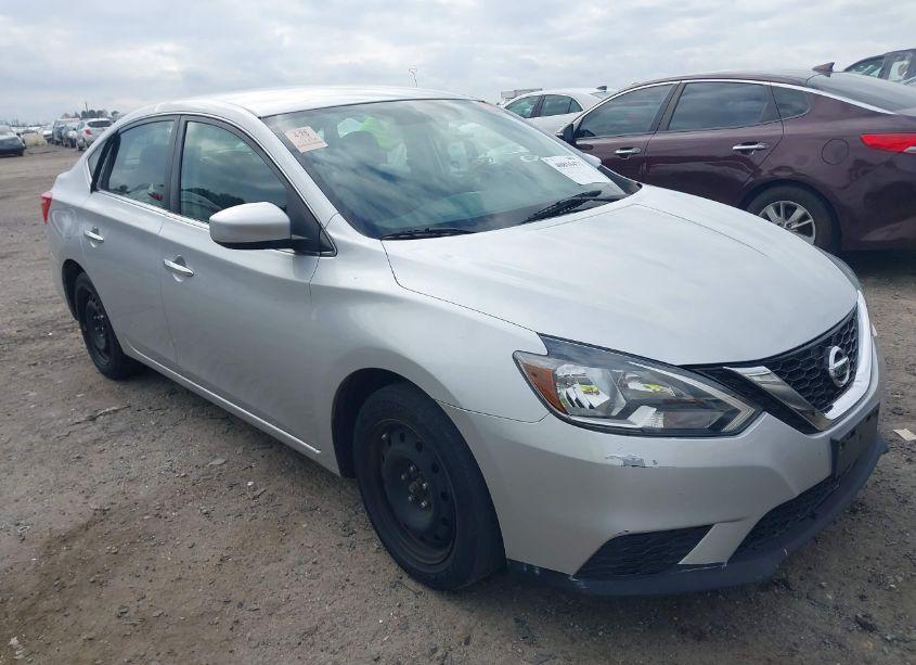 2018 Nissan Sentra S (VIN 3N1AB7AP6JY282674) main photo