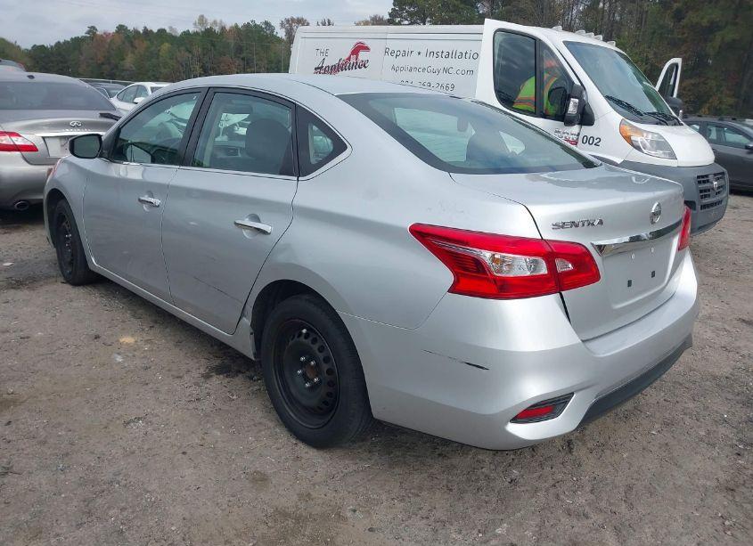 Photo 3 of 2018 Nissan Sentra S (VIN 3N1AB7AP6JY282674)
