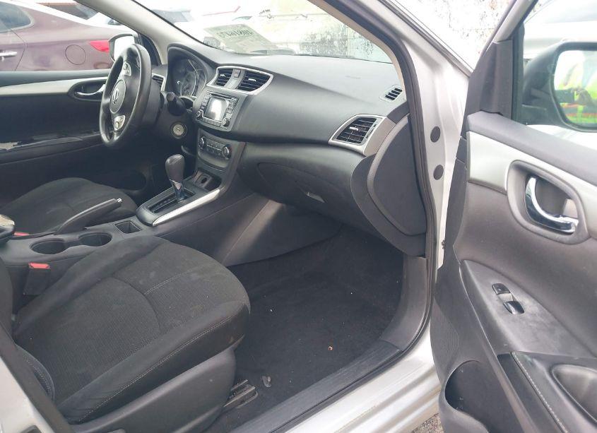 Photo 5 of 2018 Nissan Sentra S (VIN 3N1AB7AP6JY282674)
