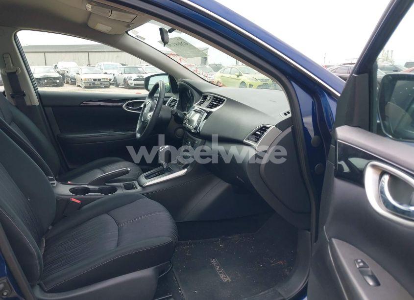 Photo 5 of 2018 Nissan Sentra SV (VIN 3N1AB7AP6JY282867)