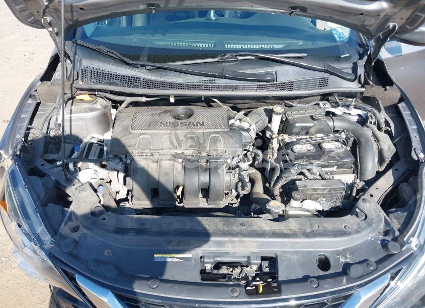 Photo 10 of 2018 Nissan Sentra SV (VIN 3N1AB7AP6JY284585)