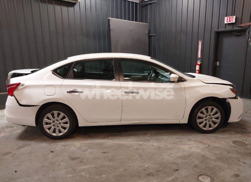 Photo 14 of 2018 Nissan Sentra S (VIN 3N1AB7AP6JY286868)