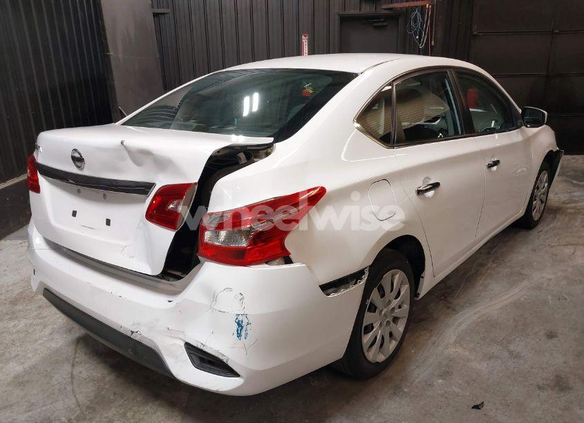 Photo 4 of 2018 Nissan Sentra S (VIN 3N1AB7AP6JY286868)