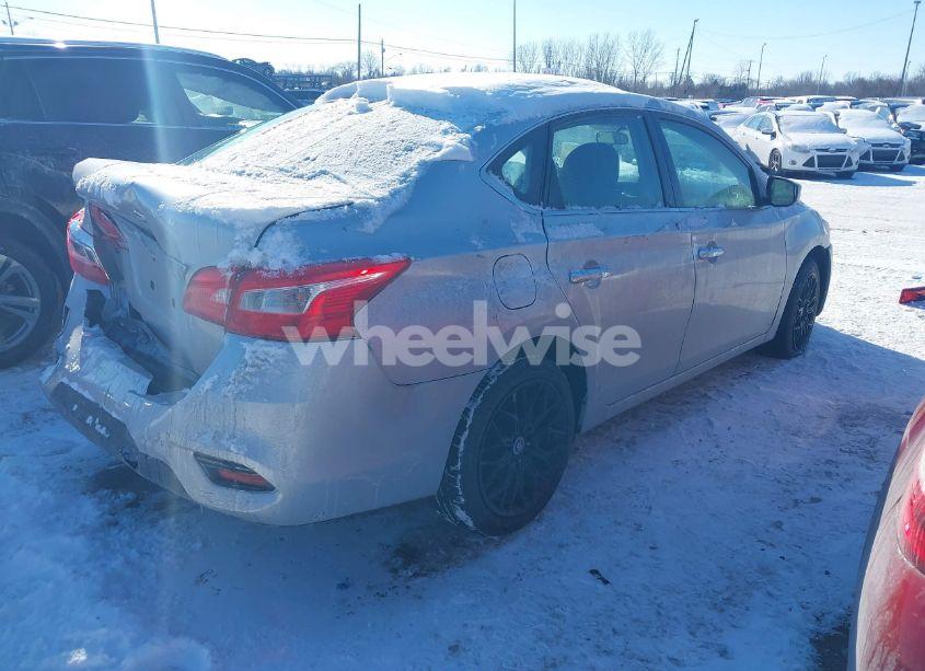 Photo 4 of 2018 Nissan Sentra S (VIN 3N1AB7AP6JY299989)