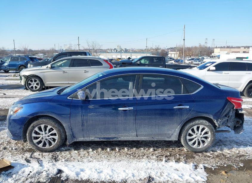 Photo 14 of 2018 Nissan Sentra SV (VIN 3N1AB7AP6JY307959)