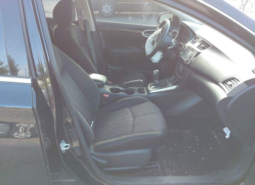 Photo 5 of 2018 Nissan Sentra SV (VIN 3N1AB7AP6JY314216)