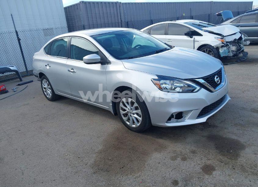 2018 Nissan Sentra SV (VIN 3N1AB7AP6JY348026) main photo