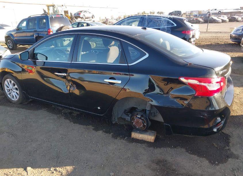 Photo 6 of 2019 Nissan Sentra SV (VIN 3N1AB7AP6KL608472)