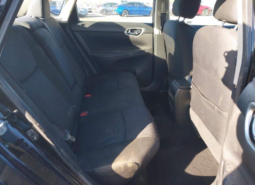 Photo 8 of 2019 Nissan Sentra SV (VIN 3N1AB7AP6KL608472)