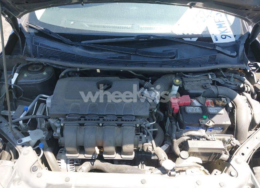 Photo 10 of 2019 Nissan Sentra SV (VIN 3N1AB7AP6KL612618)