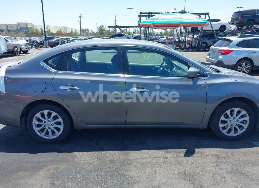 Photo 14 of 2019 Nissan Sentra SV (VIN 3N1AB7AP6KL612618)