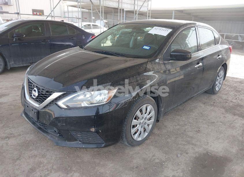 Photo 2 of 2019 Nissan Sentra S (VIN 3N1AB7AP6KY217342)