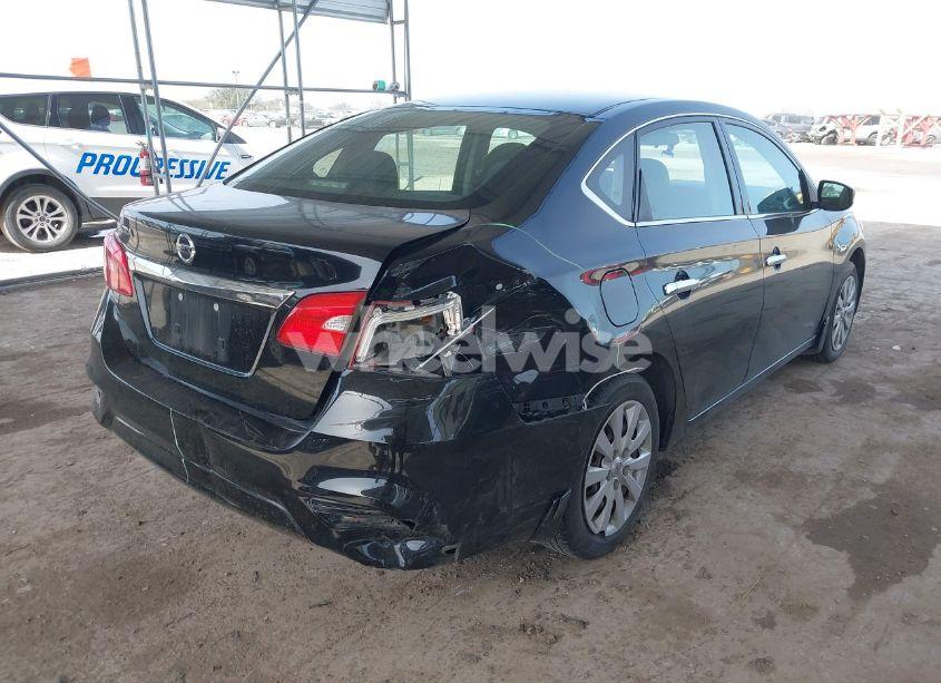 Photo 4 of 2019 Nissan Sentra S (VIN 3N1AB7AP6KY217342)