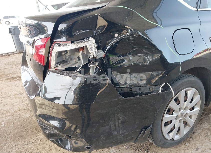 Photo 6 of 2019 Nissan Sentra S (VIN 3N1AB7AP6KY217342)