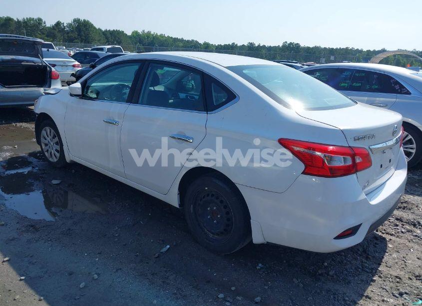 Photo 3 of 2019 Nissan Sentra S (VIN 3N1AB7AP6KY220449)