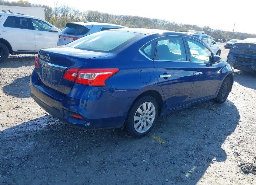 Photo 4 of 2019 Nissan Sentra S (VIN 3N1AB7AP6KY229507)