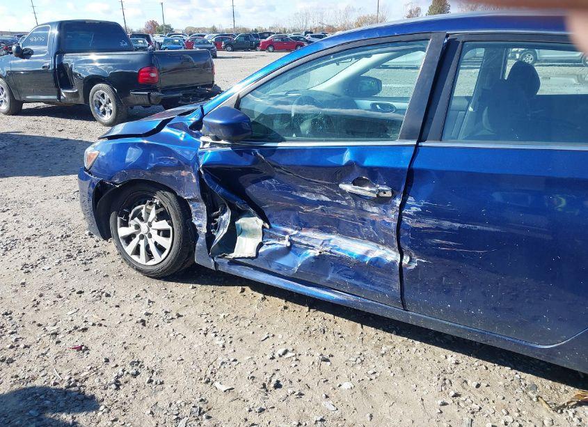 Photo 6 of 2019 Nissan Sentra S (VIN 3N1AB7AP6KY229507)