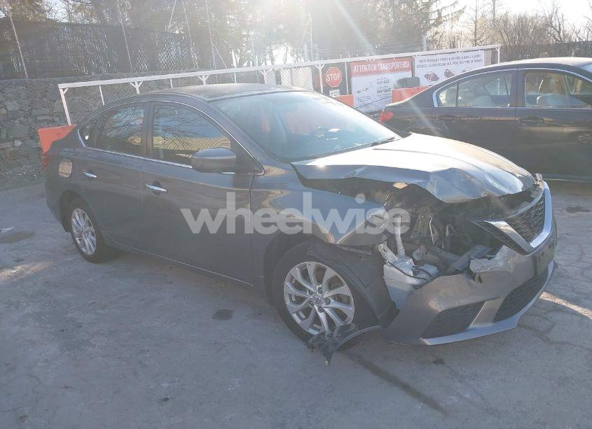 2019 Nissan Sentra SV (VIN 3N1AB7AP6KY237526) main photo