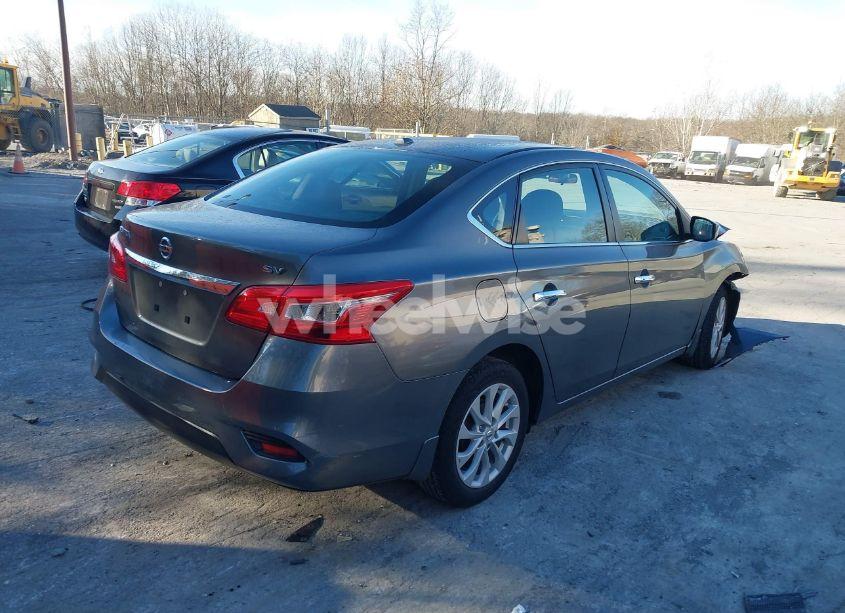 Photo 4 of 2019 Nissan Sentra SV (VIN 3N1AB7AP6KY237526)