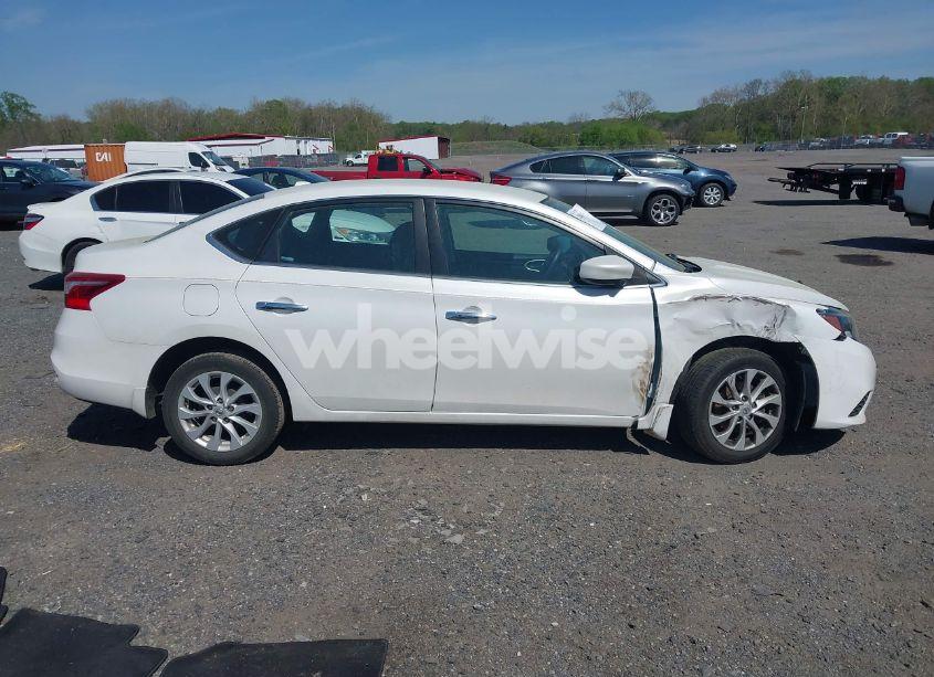 Photo 13 of 2019 Nissan Sentra SV (VIN 3N1AB7AP6KY239955)