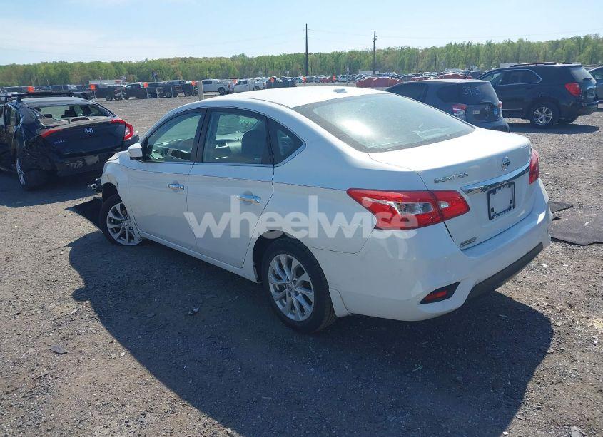 Photo 3 of 2019 Nissan Sentra SV (VIN 3N1AB7AP6KY239955)