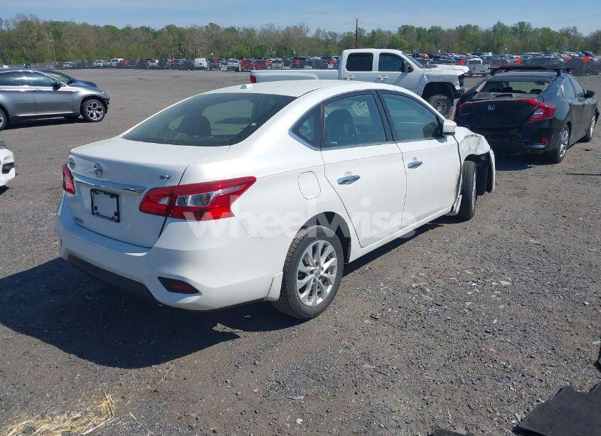 Photo 4 of 2019 Nissan Sentra SV (VIN 3N1AB7AP6KY239955)
