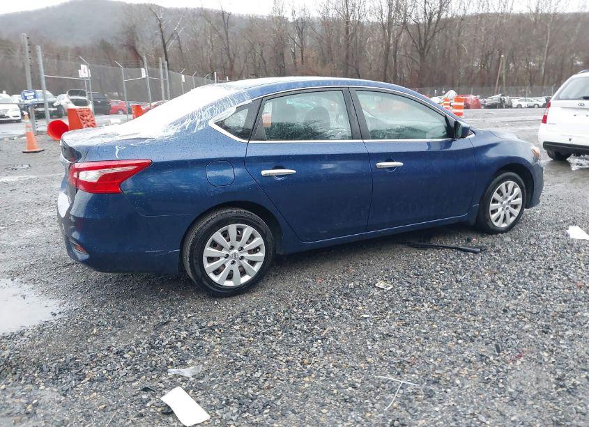 Photo 4 of 2019 Nissan Sentra S (VIN 3N1AB7AP6KY249871)