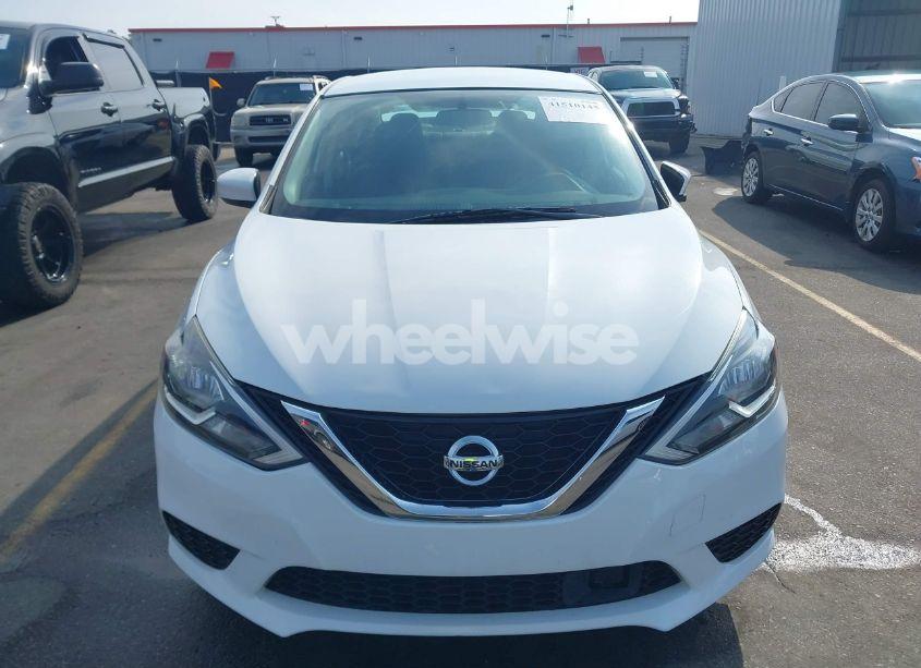 Photo 12 of 2019 Nissan Sentra SV (VIN 3N1AB7AP6KY261549)