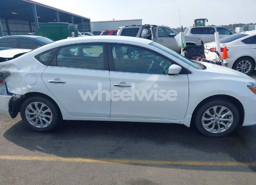 Photo 13 of 2019 Nissan Sentra SV (VIN 3N1AB7AP6KY261549)