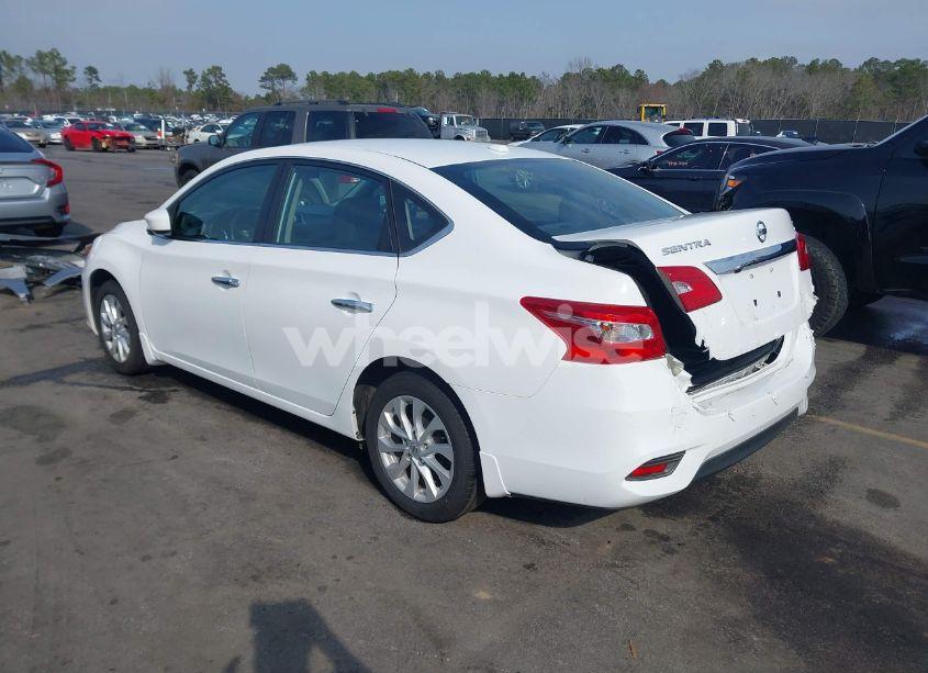 Photo 3 of 2019 Nissan Sentra SV (VIN 3N1AB7AP6KY261549)