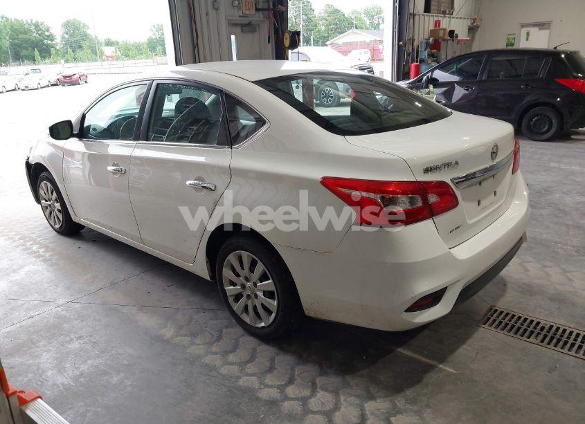 Photo 3 of 2019 Nissan Sentra S (VIN 3N1AB7AP6KY263284)