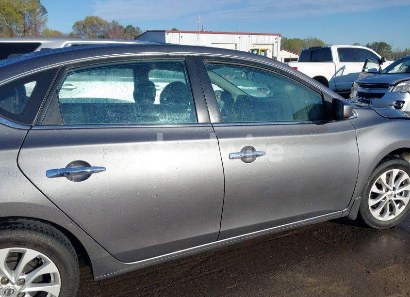 Photo 14 of 2019 Nissan Sentra SV (VIN 3N1AB7AP6KY268064)