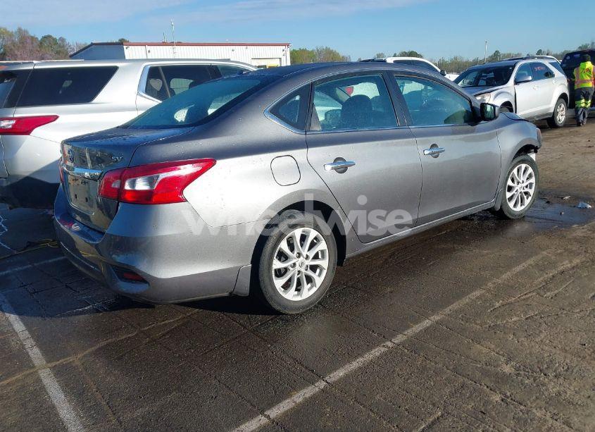 Photo 4 of 2019 Nissan Sentra SV (VIN 3N1AB7AP6KY268064)