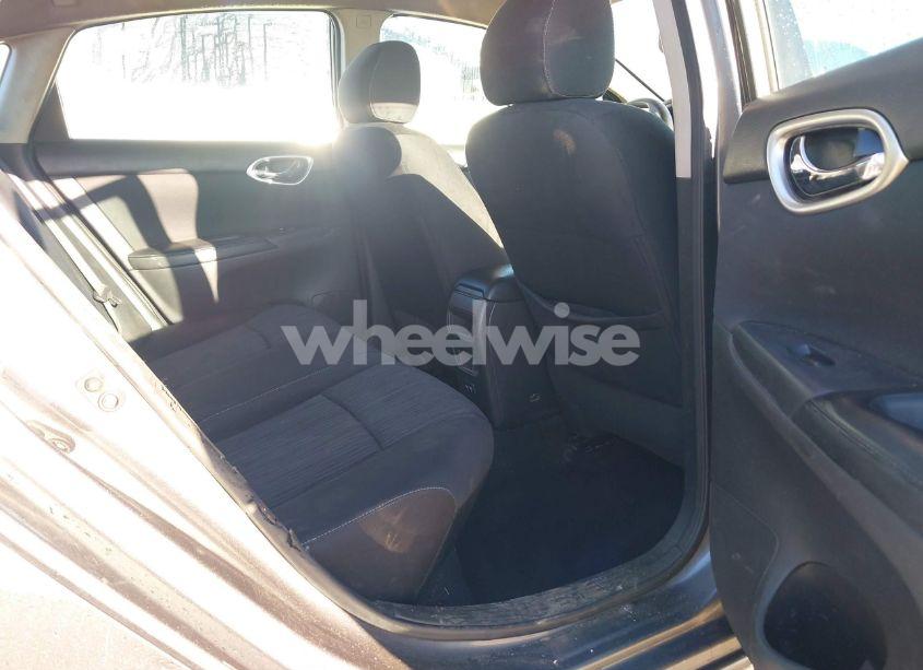 Photo 8 of 2019 Nissan Sentra SV (VIN 3N1AB7AP6KY268064)