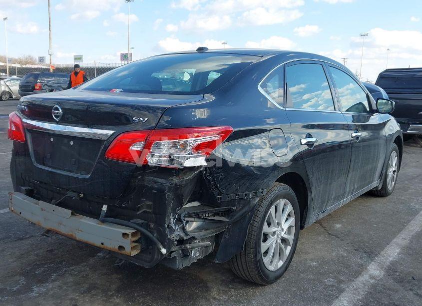 Photo 4 of 2019 Nissan Sentra SV (VIN 3N1AB7AP6KY271014)