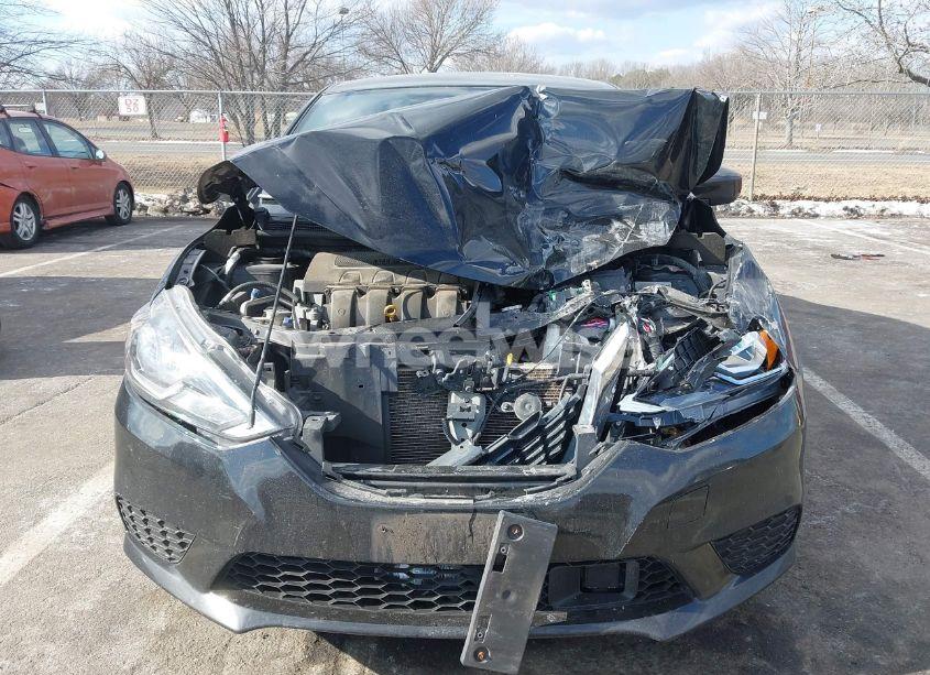 Photo 6 of 2019 Nissan Sentra SV (VIN 3N1AB7AP6KY271014)