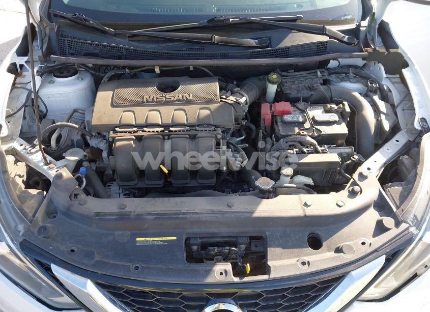 Photo 10 of 2019 Nissan Sentra SV (VIN 3N1AB7AP6KY288590)