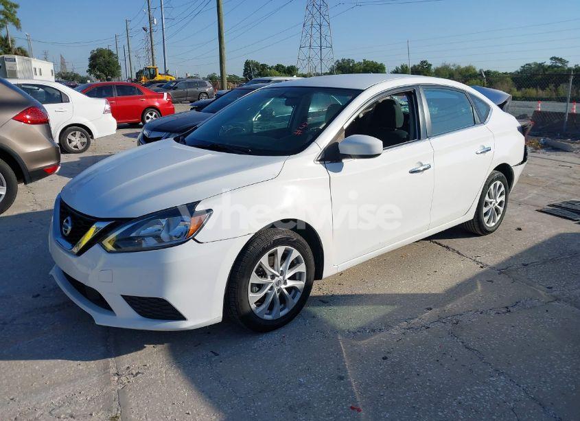 Photo 2 of 2019 Nissan Sentra SV (VIN 3N1AB7AP6KY288590)