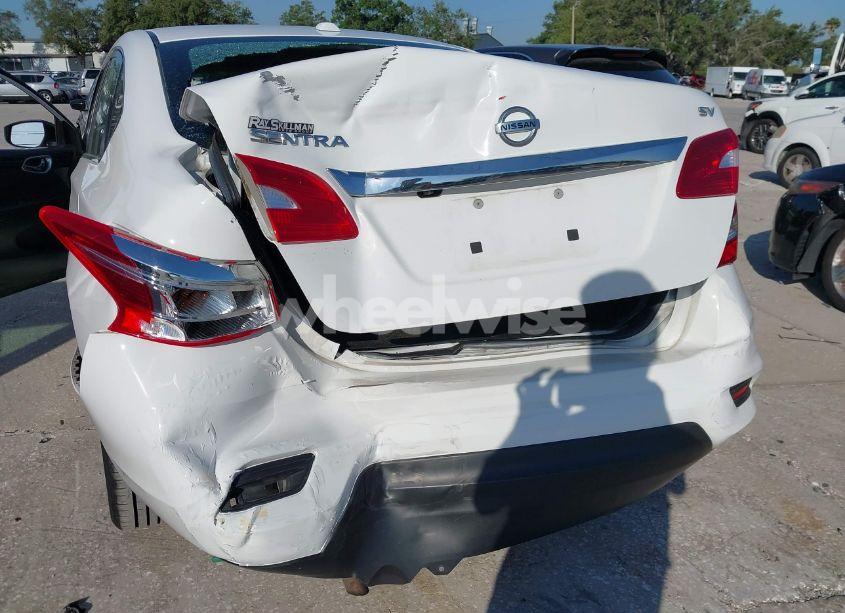 Photo 6 of 2019 Nissan Sentra SV (VIN 3N1AB7AP6KY288590)